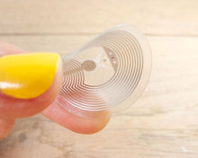 Load image into Gallery viewer, 29mm Clear Garment Spec